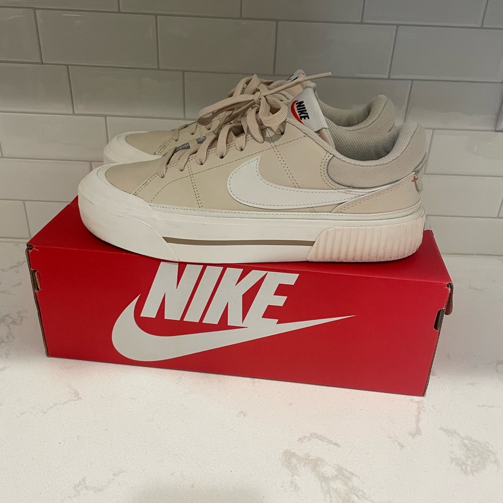 Nike Women’s Beige and White Low-Top Sneakers